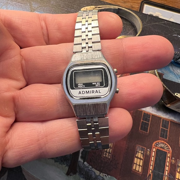 Vintage watches - Armitron, Pulsar, Admiral - Picture 6 of 8